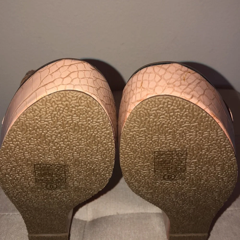 N/A stylish nude